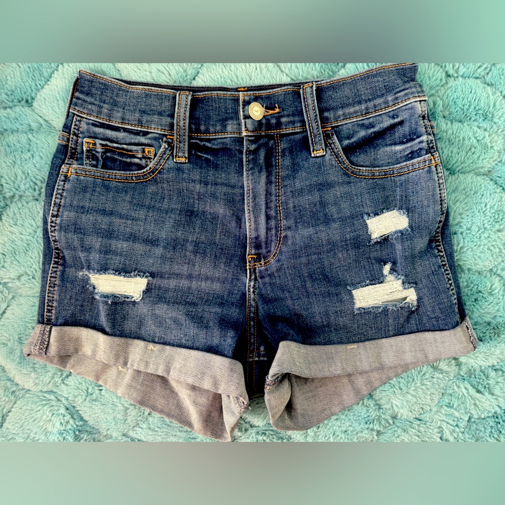 Like New Hollister girls jean shorts